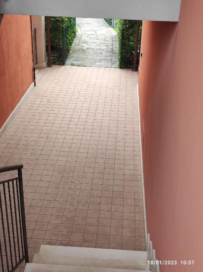 Casa Vacanze Da Riki Appartamento 2 Peschiera del Garda Exterior photo