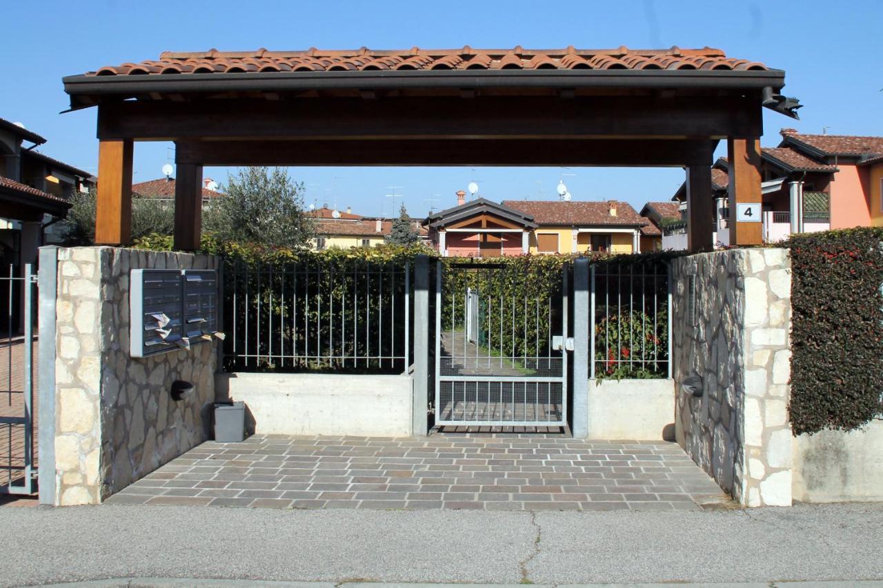 Casa Vacanze Da Riki Appartamento 2 Peschiera del Garda Exterior photo