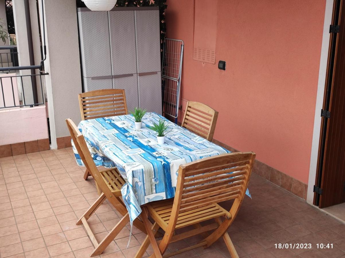Casa Vacanze Da Riki Appartamento 2 Peschiera del Garda Exterior photo